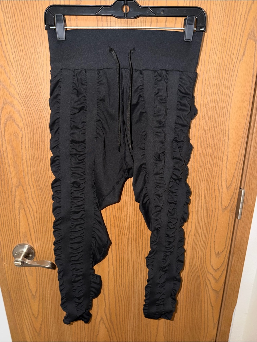 Skinnify Black Ruched Drawstring Leggings Size XXL